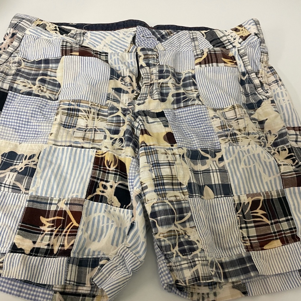 Women’s American Eagle Shorts. Size 14